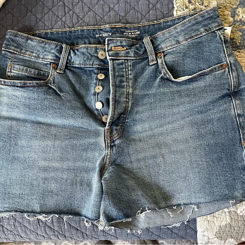 Old Navy shorts, high rise. New with tags. Size 12.